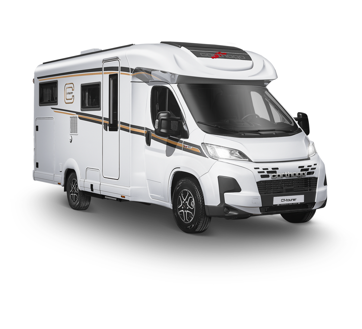 Carthago Wohnmobil c-tourer Teilintegriert auf weißem Hintergrund