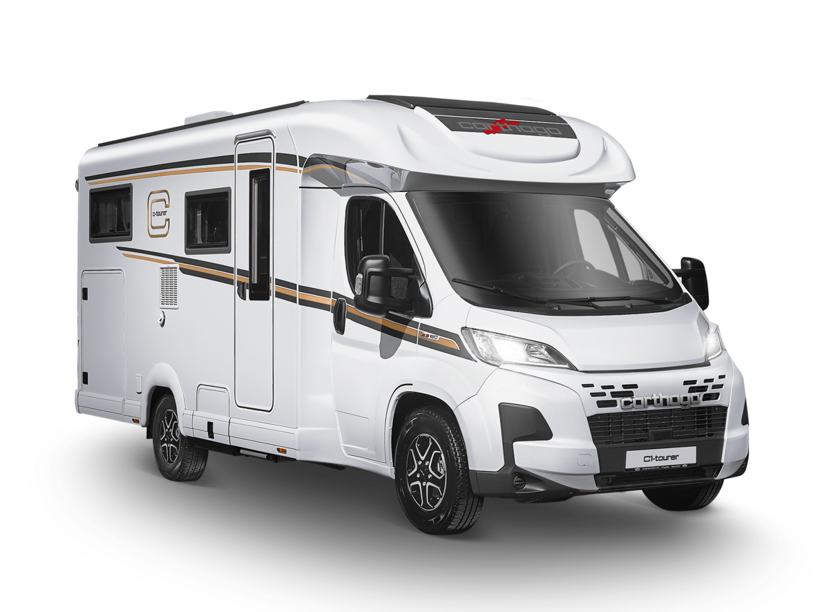 Carthago Wohnmobil c-tourer Teilintegriert auf weißem Hintergrund